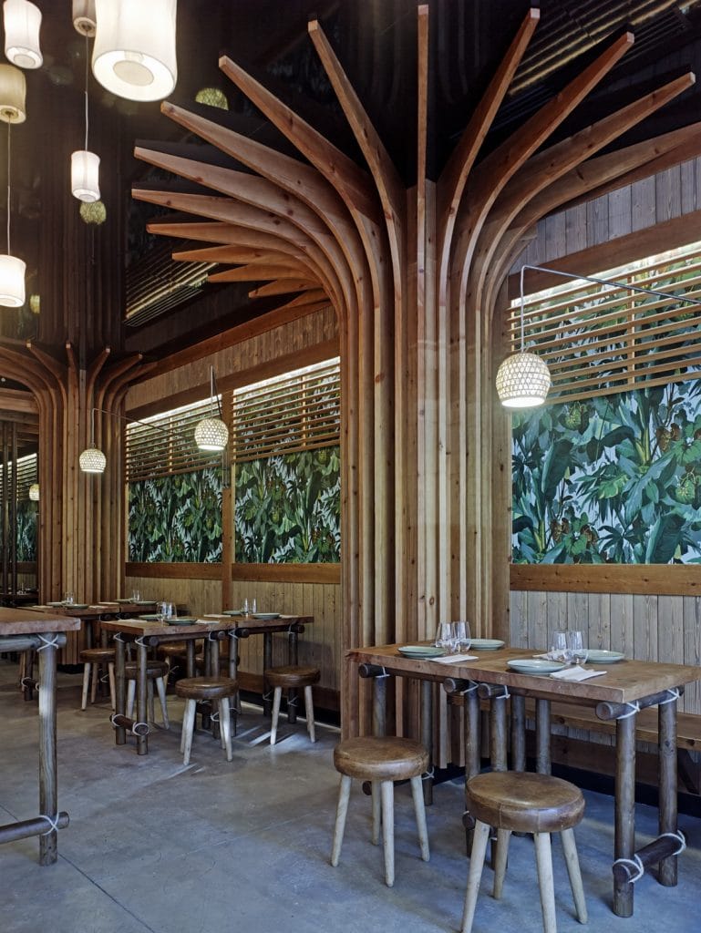 Sala en diseño de restaurante Koh Lanta en A Coruña (Galicia)